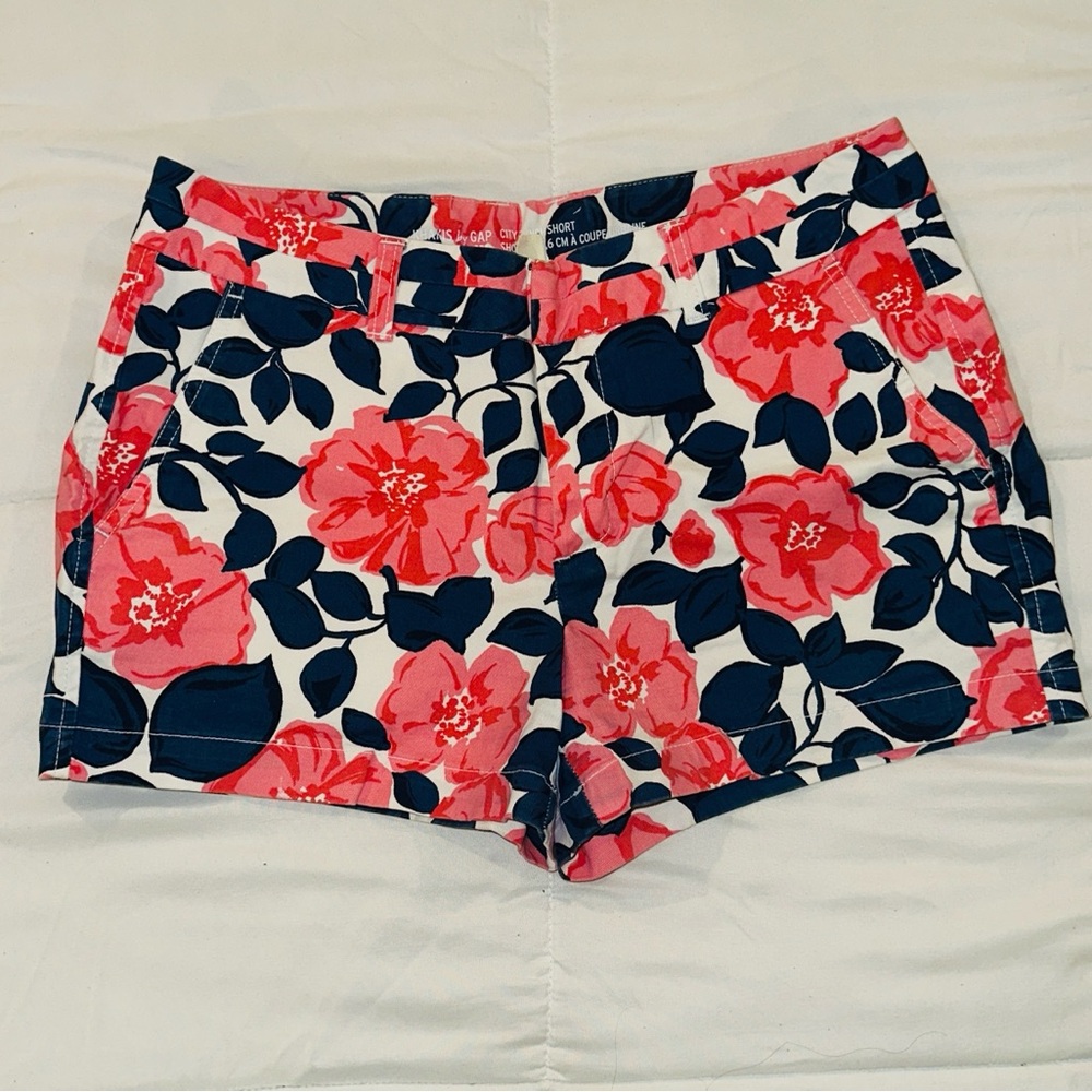 KHAKIS by GAP - City 3 inch Short - Blue and Pink Floral Shorts - Size 6